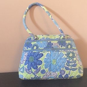 🔥HOT BUY Vera Bradley Bowler Style Handbag
